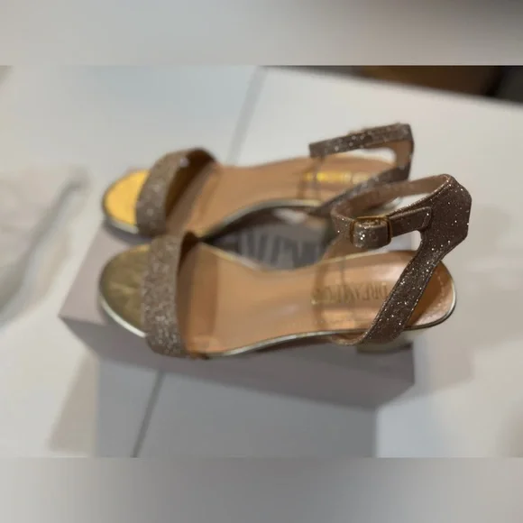 New In Box Dream Pairs Carnival Ankle Strap Heel Gold Glitter Womens US Size 7 - Picture 1 of 10